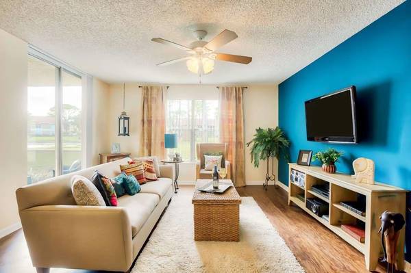$1,990 / 2br - 1065ft2 - Charming community with great style! Serrano Spanish (West Palm Beach)63983673346435124