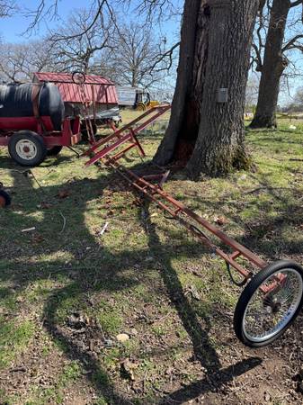 This is a large boom came off of a 300 gallon sprayer w great wings 1