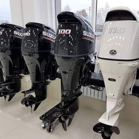 4 Stroke Suzuki 100hp outboard 1