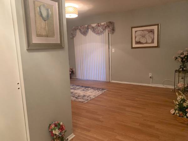 $1850.00 / 1br - 780ft2 - Lovely, Centrally located redone 1 Bdrm & Dng Room63676257569153121