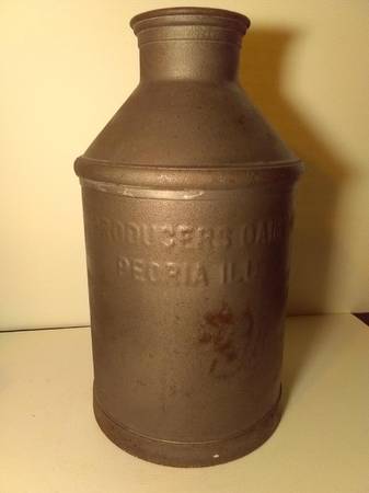 Antique Peoria Producers Dairy iron pitcher Circa 1963 - $150 (Creve Coeur)62930781806849121
