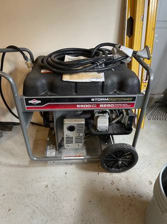 Briggs & Stratton Storm Responder Generator 1