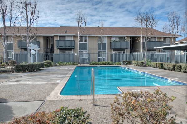 $2,400 / 2br - Spacious 2Bedroom 1Bath FOR RENT!!! AVAILABLE NOW! (fremont / union city / newark)63834322761859124