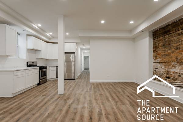 $2,895 / 3br - Massive 3BR/2BA Available Now (Logan Square)64041811677571121