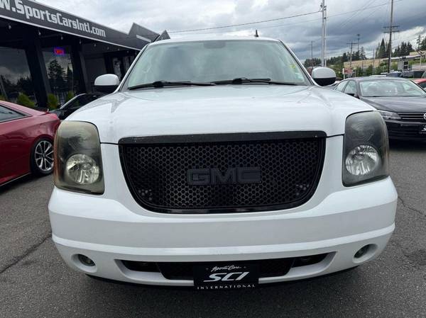 2013 GMC Yukon Denali - $13,995 (+ Sports Cars International)63623367386499121