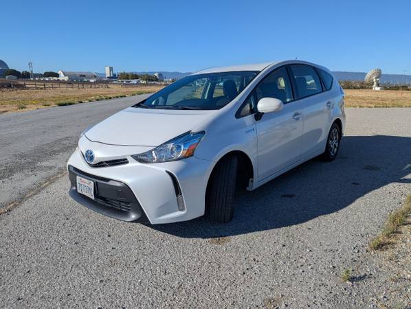 2016 Toyota Prius V Three (New Hyrbid Battery) - $12,500 (Santa Clara)63469882324993122