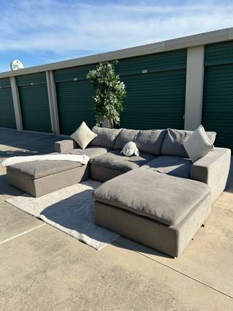 Gray Cloud Sectional Couch Sofa With Two Ottomans - Free Delivery 1