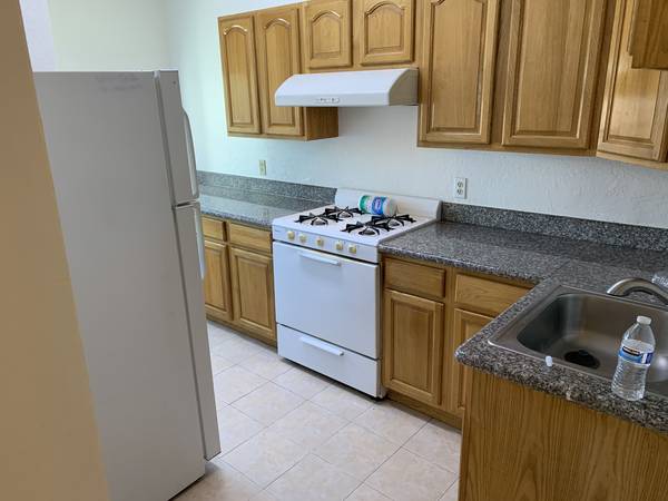 $4,250 / 4br - Top Floor Flat - Private Deck w/ Views - BRIGHT - Near Transportation (excelsior / outer mission)64030488637442124
