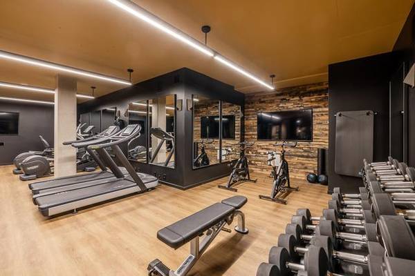 $2,505 / 1br - 554ft2 - Upgrade to Stainless Steel and Quartz Luxury (Seattle)63862176816129122