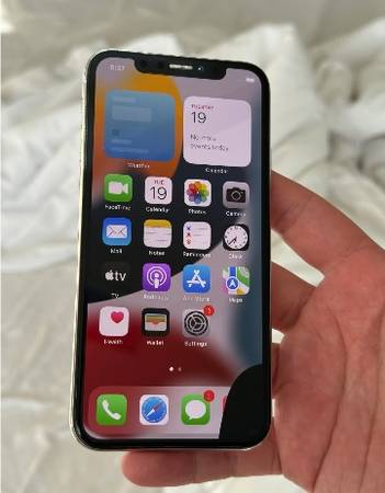 iPhone X 64GB unlocked 1