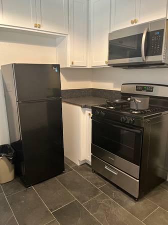 $1,599 / 1br - 485ft2 - Great Remodeled Apartment With Laundry In Unit (Grass Valley)63952111054594123