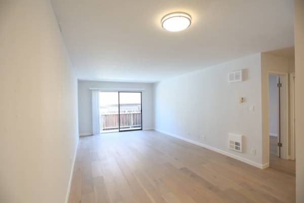 $2,025 / 1br - ABIERTO DOM 3:35-4:00pm 1BR/1BA, Mascotas permitidas, Terraza(401 Vernon Street #103) (Oakland Avenue/Harrison)63861212828033122