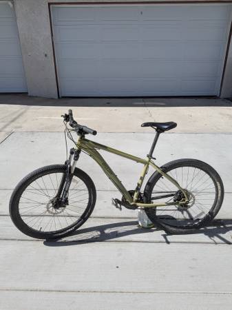 Breezer Squall Mountain Bike 1
