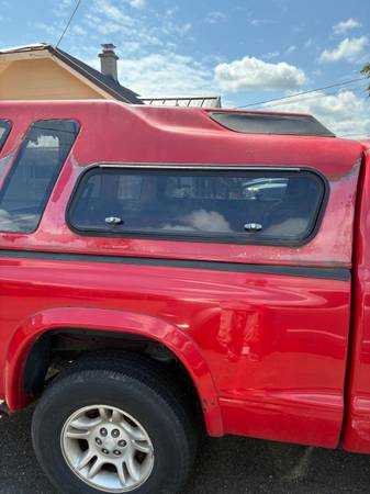 2001 Dodge Dakota sport p/u 4wd - $4,000 (Marysville)63623592737281122