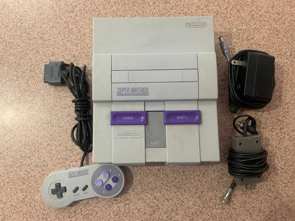 Super Nintendo SNES with Power, AV and Controller 1