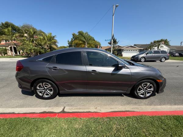 2016 Honda civic lx - $11,000 (Bell gardens)63623926903425123