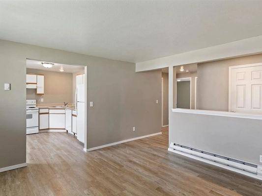 $1,449 / 2br - 906ft2 - Gorgeous Apartments: Minutes from Dining & Shopping Hotspots63794920339715121