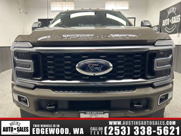 2026 Ford F-450 Super Duty - Photo 2