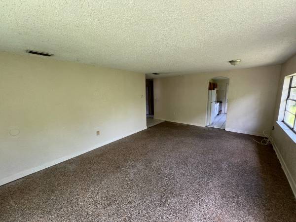 $1,595 / 3br - NICE 3BR/1BA Dade City Home w/Large Bedrooms; NO APPLICATION FEE!! (Dade City)63991228037379121