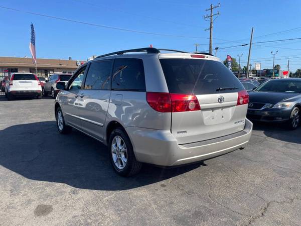 2006 Toyota Sienna LE 7 pasajeros AWD 4 puertas Minivan - $9,640 (- ¡APRUEBA HOY MISMO - CONDUCIR HOY!)63483121361795123