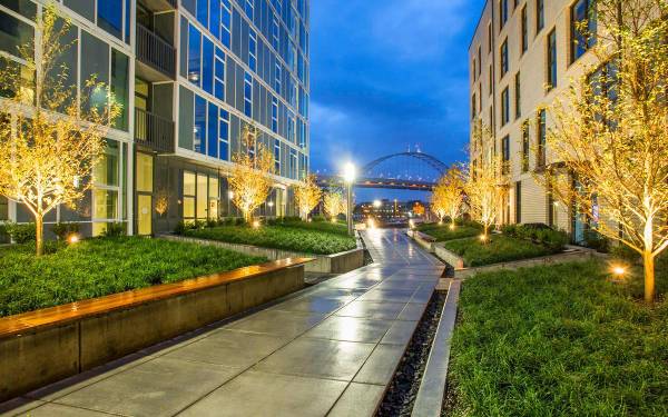 $2,225 / 1br - 933ft2 - Housekeeping Services, Modern Stainless & Slate Finish Appliances (Pearl/NW Portland/Downtown/Portland)63777407960451120