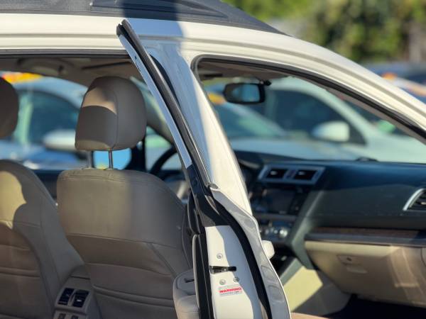 2015 Subaru Outback 3.6R Limited // Totalmente equipado! // Título limpio // - $5,999 (Bien mantenido// ¡PRECIO PARA VENDER RÁPIDO!!)63618484470403124