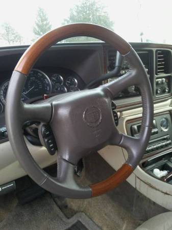 Caddy steering wheel 1