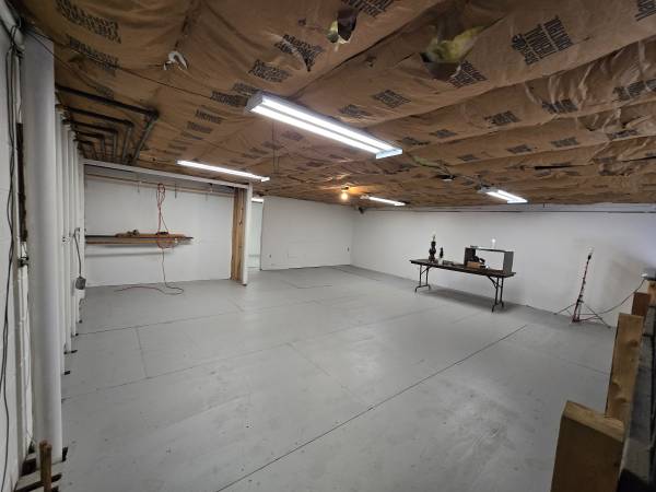 $4,900 / 1650ft2 - STAMFORD FLEX SPACE - COMMERCIAL GARAGE (Stamford)63862609249539123