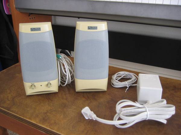 Altec Lansing GCS100 Powered Multimedia Speaker System 1