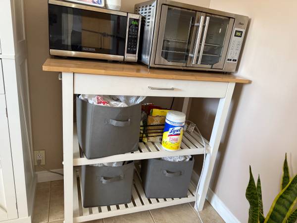 Kitchen Island 1