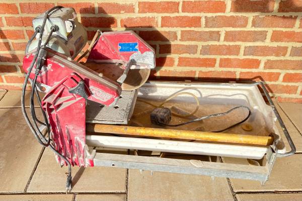 MK Commercial tile saw 1