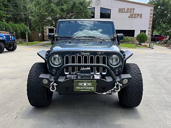 2016 Jeep Wrangler Unlimited Sahara - $22995.0063621923007619121