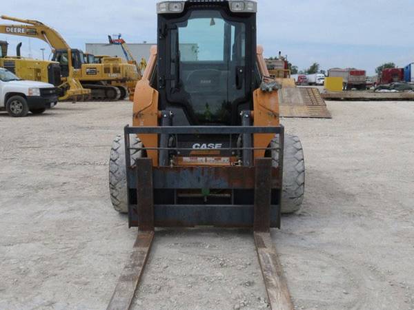 Case SV300 2011 Diesel Skid Steer 84 HP 617 Hours 2WD Hydrostatic 1