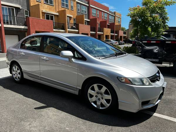 2009 Honda Civic - $6,200 (santa rosa)63470420321283123