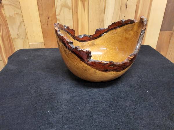 White Oak Live Edge Bowl 1