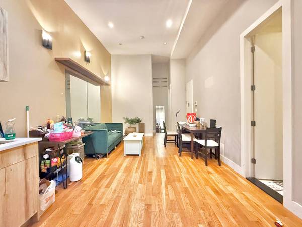 $5,000 / 5br - GRAN DEPARTAMENTO DE CINCO DORMITORIOS CON LAVANDERÍA EN UNIDAD, ¡DOS BAÑOS COMPLETOS! (Bushwick)63689788056577122