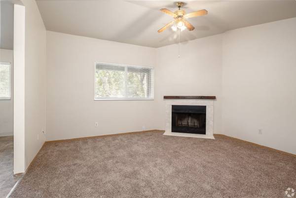 $1,300 / 1br - 772ft2 - Cozy Fireplace, Balcony & More in Our 1 BR Homes! (Boise)63794945754115121