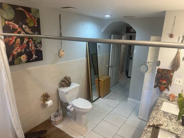 $1,800 / 1br - 1200ft2 - MASTER PENTHOUSE CASITA RETREAT (private appartment style room in sharred house) (Tampa)63991086444291123