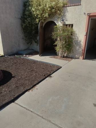$1,350 / 2br - 1128ft2 - Hermoso adosado cerca de NMSU (Las Cruces)63861850470657120