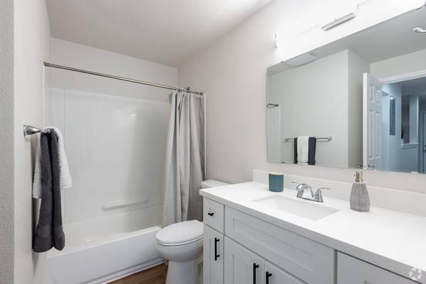 $1,545 / 1br - 672ft2 - Refrigerator, Smoke Free, High Speed Internet Access63934548426755123