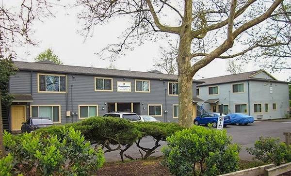 $1,163 / 1br - Window Coverings, Laundry Facilities, 1B/1B (8012 SE Raymond St, Portland, OR)63820824998401122