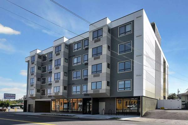 $1,287 / 441ft2 - Cozy Studio with In Unit W/D! Pets Welcome! (Sellwood)63842025096067121
