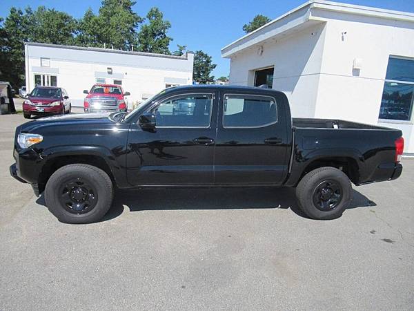 2017 Toyota Tacoma SR 4x2 - Photo 3