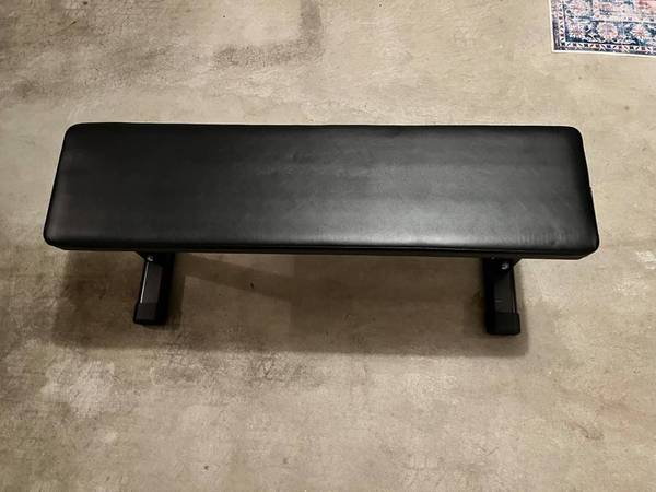 Flat Weight Training Exercise Bench 1