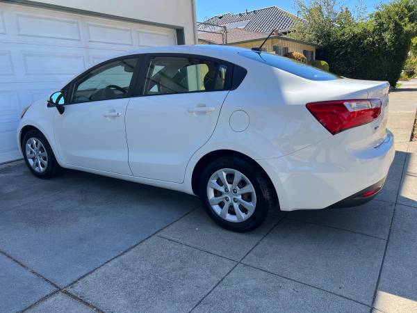 2012 Kia Rio in great shape - $3,200 (san mateo)63613113223297124