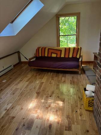 $500 Senior woman and pets seek housemate (Marlboro)63784706898179123