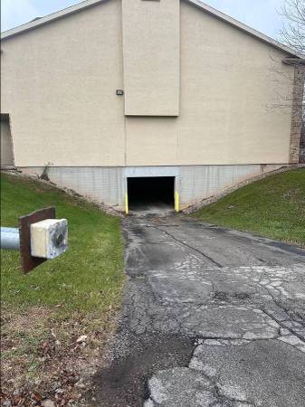 Large 1 bedroom loft in a secure building. 1