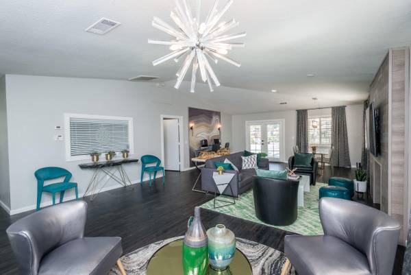 $1,655 / 2br - 885ft2 - ¡Ven a ver qué nos hace excepcionales! (2001 E. Cross Ave Tulare CA)63809864682371121