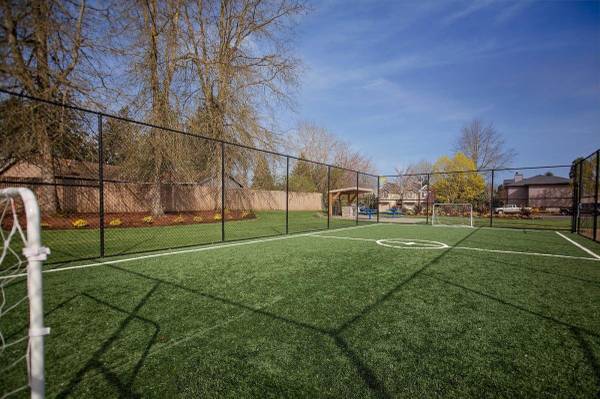 $1,740 / 2br - 975ft2 - One Month FREE On Select Homes At Township! Call Today! (Canby)63820825065985123