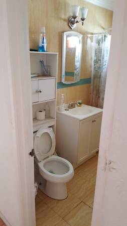 $900 / 1br - 100ft2 - $900 room. Utilities covered. (San Diego)63657209471235121